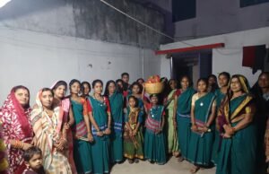 दीपावली पर्व पर सुआ नृत्य की परंपरा कायम, घर-घर पहुंच रही बालिकाओं की टोलियां