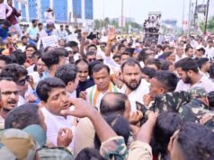 नकटी गांव में गरीबों के आशियानों पर बुलडोजर चलाने के खिलाफ प्रदेश कांग्रेस ने सरकार के खिलाफ मोर्चा खोल,विधायकों के आवास के लिए गरीबों से क्रूरता’