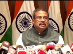कॉकरोच’ के आगे झुकी मोदी सरकार ! शिक्षामंत्री धर्मेंद्र प्रधान ने इस्तीफा दिया, छात्रों के नाम जारी किया संदेश
