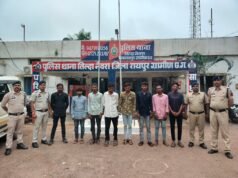चाकू लेकर घूमने वालों से लेकर मारपीट के आरोपियों तक—08 पर पुलिस का शिकंजा, 04 असामाजिक तत्व भी किए गए निरुद्ध